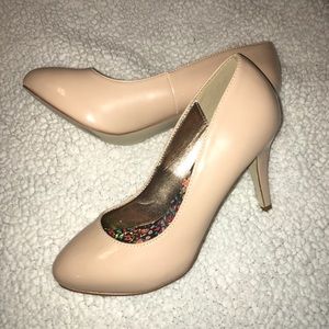 SALE ‼️ Nude High Heels